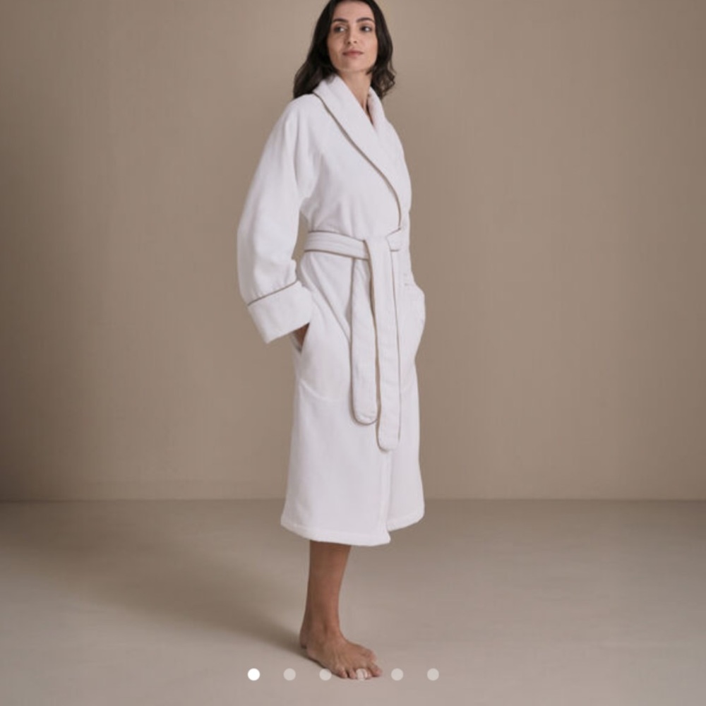 New in Bag Frette Continental  White & Licorice trim Bathrobe  generous small